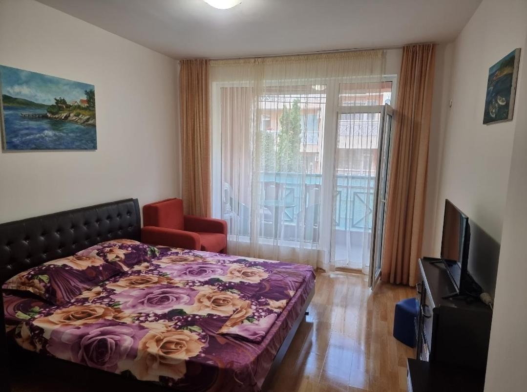 Apartmán Sunny Day 6 Sluneční pobřeží Exteriér fotografie