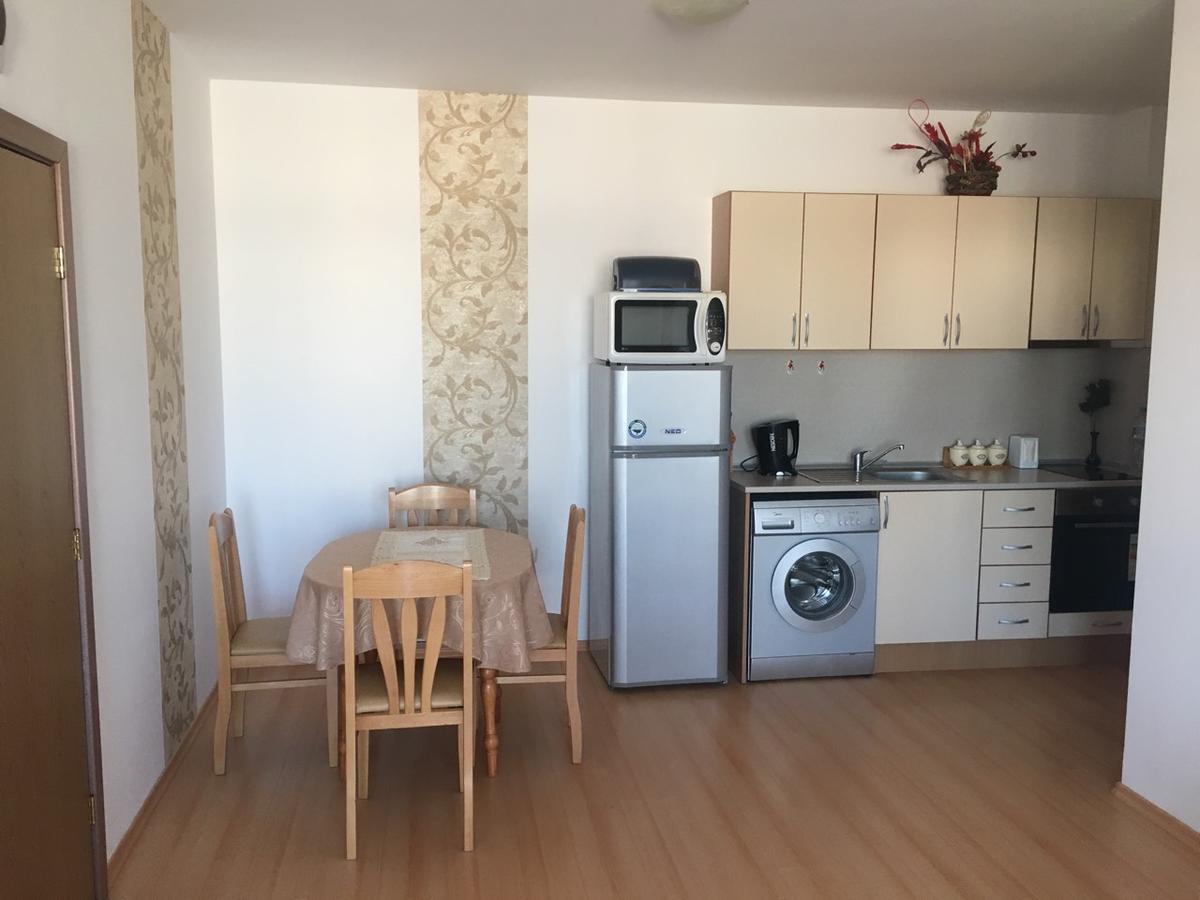 Apartmán Sunny Day 6 Sluneční pobřeží Exteriér fotografie
